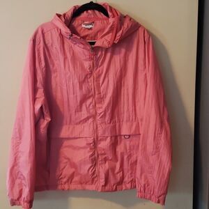 Lightweight windbreaker  